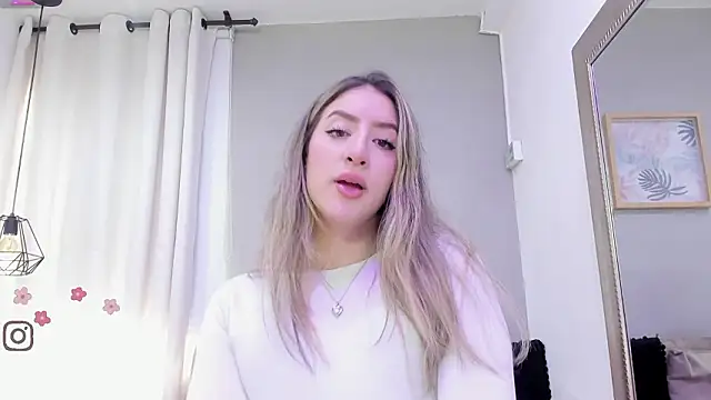  AlejaCruz  online show from February 23, 7:22 pm