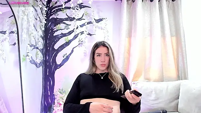  AlejaCruz  online show from February 28, 7:37 pm