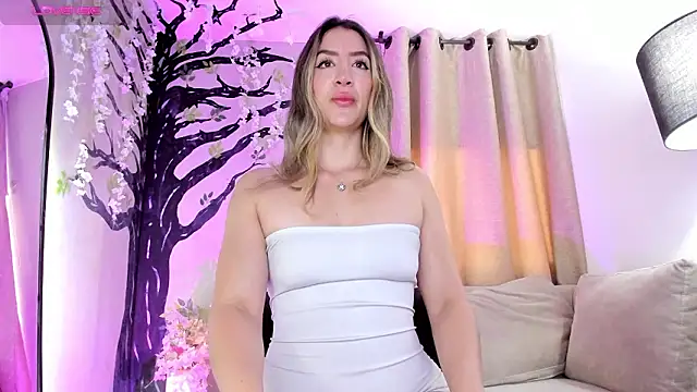  AlejaCruz  online show from March 1, 12:07 pm