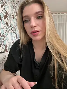 adel secret online show from May 26, 8:38 pm