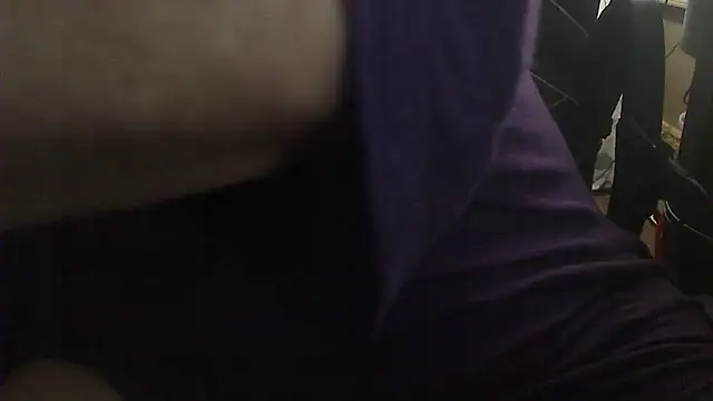 Ireallysquirt online show from March 28, 4:01 am