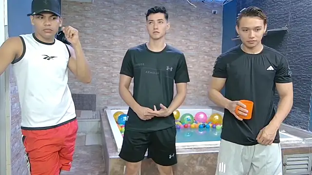 Snapshot of Boysgang_sex chatting on October 7, 11:40 am Boysgang sex online show from October 7, 11:40 am