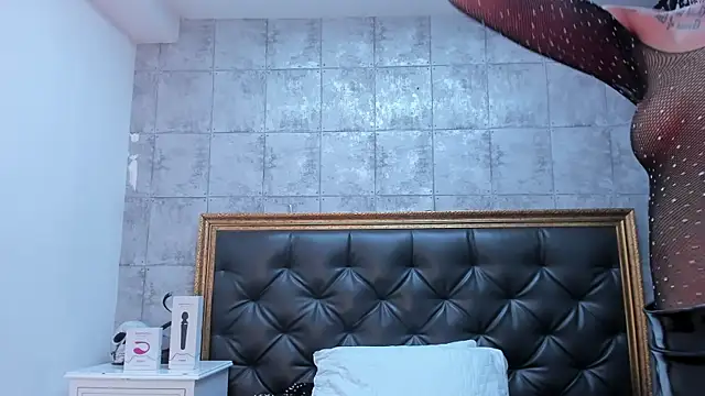 Snapshot of _Hanna_white_ chatting on December 14, 9:35 pm Hanna white online show from December 14, 9:35 pm