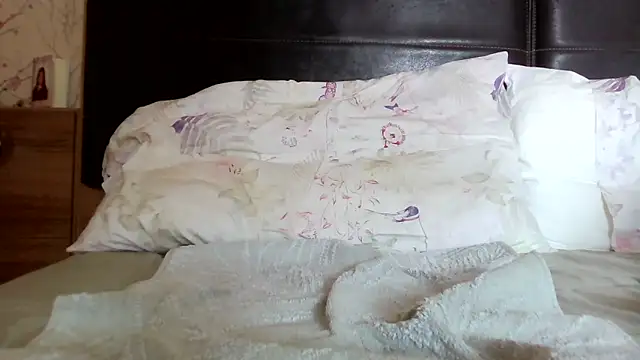 apollarda online show from December 16, 1:43 pm