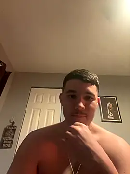 Snapshot of Shaded24 chatting on November 29, 4:59 am Shaded24 online show from November 29, 4:59 am