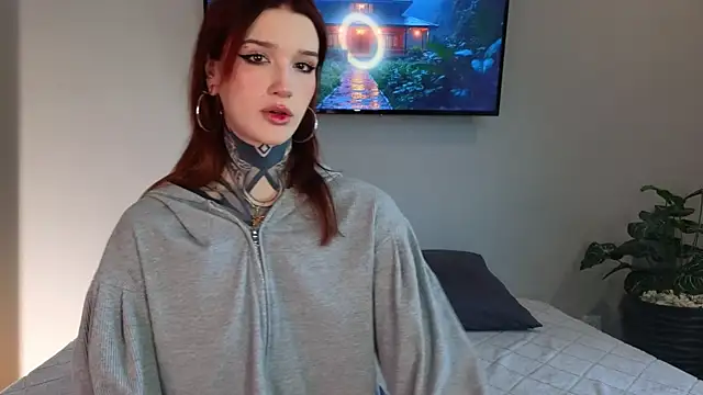 SophieInkk online show from November 12, 5:52 am