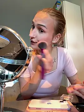 TheDirtyKiiwi online show from April 16, 9:43 am