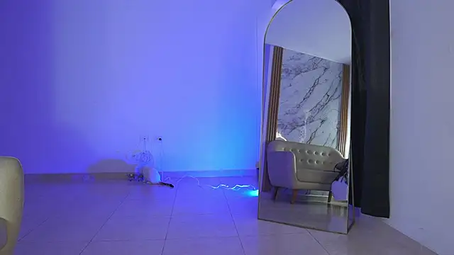 Emi latingirl online show from March 20, 7:08 pm