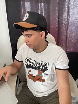 Angel Brown1  online show from September 25, 2:32 pm
