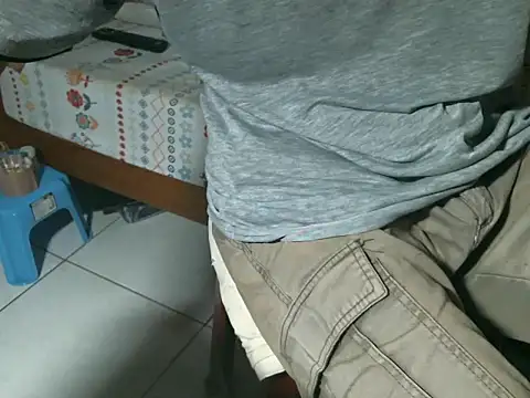 triangle0623 online show from October 25, 9:39 am