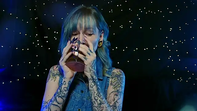 Littlespacemouse online show from December 20, 9:44 pm