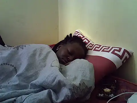 Snapshot of blackdollshe chatting on June 9, 6:25 am blackdollshe online show from June 9, 6:25 am