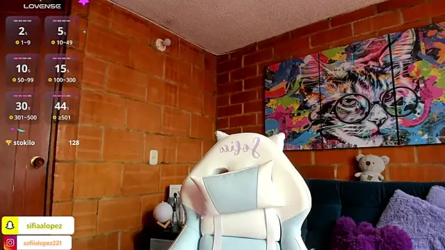 Snapshot of sofiaalopez2 chatting on December 12, 3:59 pm sofiaalopez2 online show from December 12, 3:59 pm