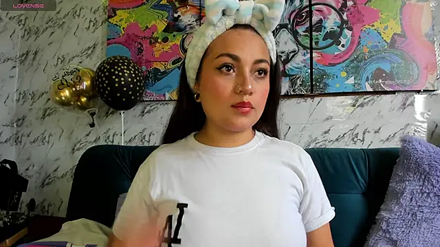 Snapshot of sofiaalopez2 chatting on February 27, 10:31 pm sofiaalopez2 online show from February 27, 10:31 pm