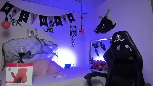 Blair Elliss online show from October 16, 6:09 pm