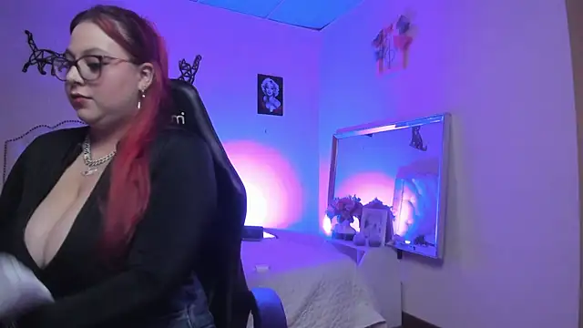 Blair Elliss online show from November 18, 7:07 pm