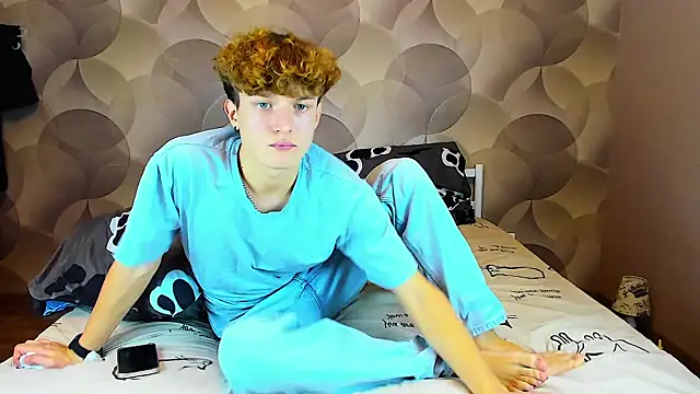 Ian Flor online show from November 24, 12:49 pm