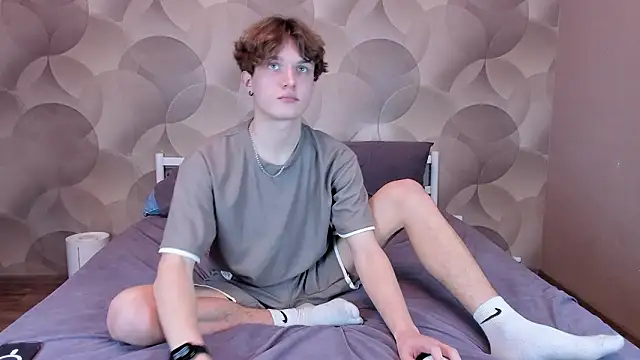 Ian Flor online show from February 4, 3:07 pm