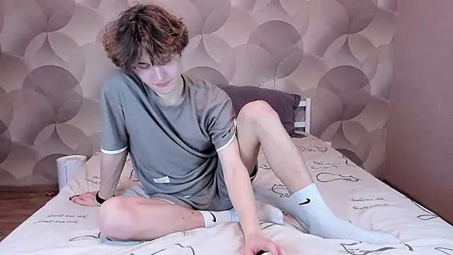 Ian Flor online show from March 20, 4:23 pm