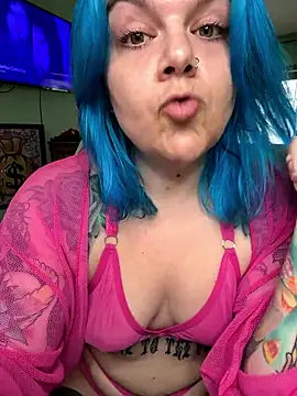 CherryBombBomb online show from January 7, 12:02 am