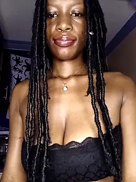 Snapshot of Ayrella02 chatting on March 12, 12:39 am Ayrella02 online show from March 12, 12:39 am