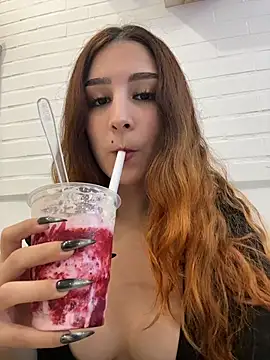 Mon Cherry online show from January 10, 1:29 am