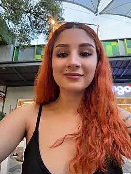 Snapshot of Mon_Cherry chatting on June 18, 10:47 pm Mon Cherry online show from June 18, 10:47 pm