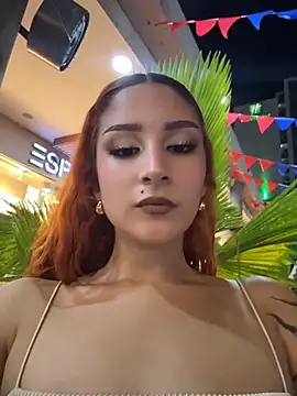 Snapshot of Mon_Cherry chatting on June 20, 11:51 pm Mon Cherry online show from June 20, 11:51 pm