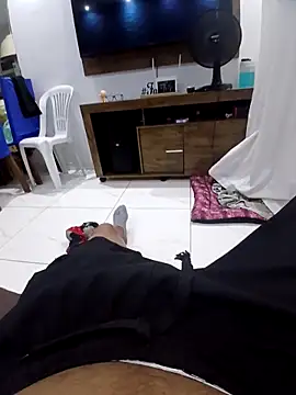 Snapshot of Seductiveblack chatting on February 3, 6:24 pm Seductiveblack online show from February 3, 6:24 pm