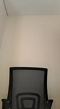 Snapshot of pnut_20 chatting on December 20, 6:19 am pnut 20 online show from December 20, 6:19 am