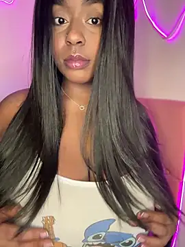 Snapshot of latinababyy chatting on March 12, 11:11 pm latinababyy online show from March 12, 11:11 pm