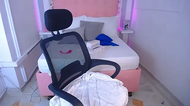 Hanna alcazar online show from October 1, 12:16 am