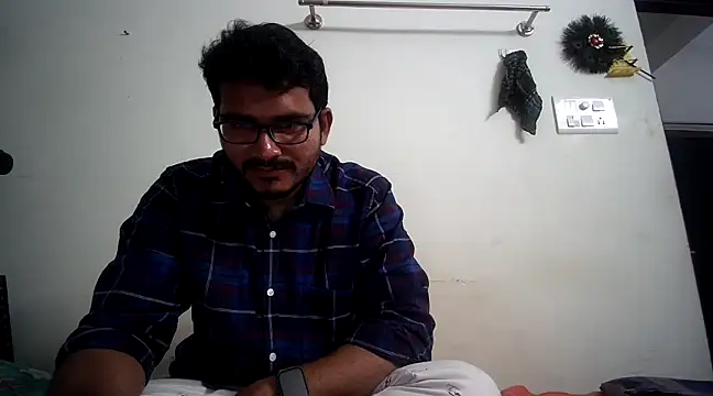 Snapshot of naughtymike0007 chatting on February 2, 2:34 pm naughtymike0007 online show from February 2, 2:34 pm