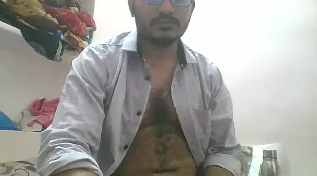 Snapshot of naughtymike0007 chatting on February 6, 12:05 pm naughtymike0007 online show from February 6, 12:05 pm