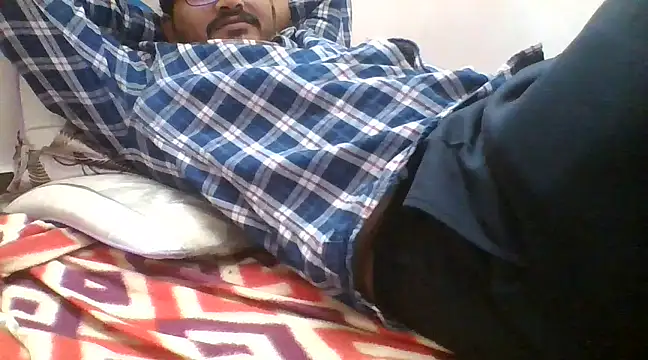 Snapshot of naughtymike0007 chatting on February 12, 7:55 am naughtymike0007 online show from February 12, 7:55 am