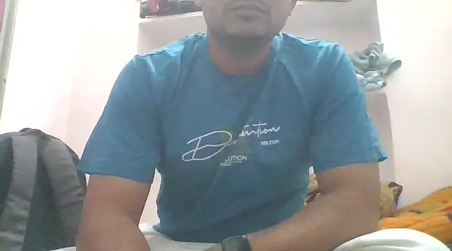 Snapshot of naughtymike0007 chatting on February 27, 3:26 pm naughtymike0007 online show from February 27, 3:26 pm