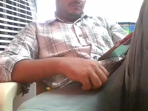 naughtymike0007 online show from October 13, 2:33 am