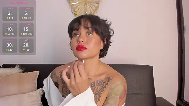 Snapshot of Miiel_rosa chatting on November 13, 10:14 am Miiel rosa online show from November 13, 10:14 am