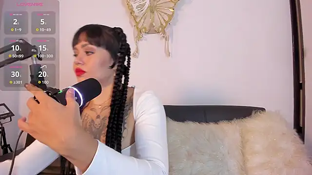 Snapshot of Miiel_rosa chatting on December 15, 11:25 am Miiel rosa online show from December 15, 11:25 am