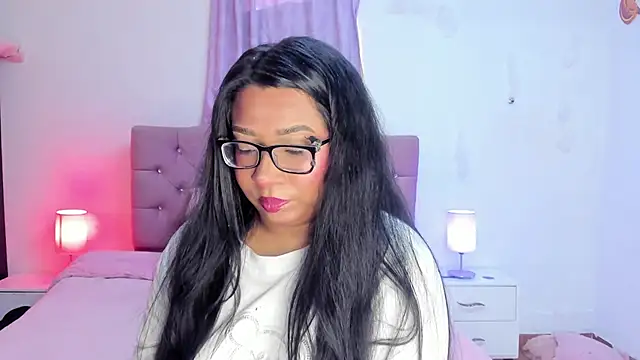 Latinabombsheell online show from October 8, 7:33 pm