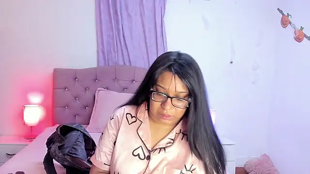 Latinabombsheell online show from October 16, 3:29 am