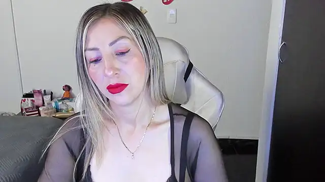 Andreina Suann online show from November 7, 10:59 am