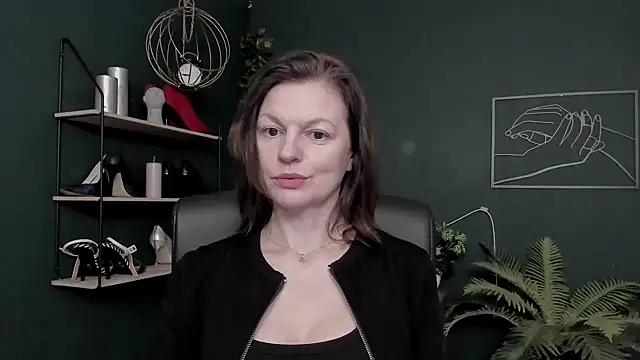 VivianWILD online show from January 15, 7:02 am