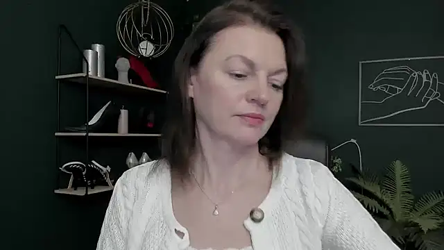 VivianWILD online show from February 13, 7:04 am