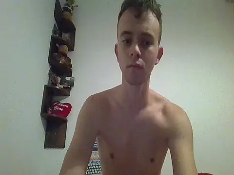 Snapshot of affamebi chatting on October 4, 8:51 pm affamebi online show from October 4, 8:51 pm