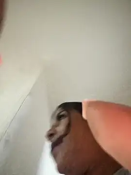 Giselabrunette25 online show from April 2, 4:37 pm