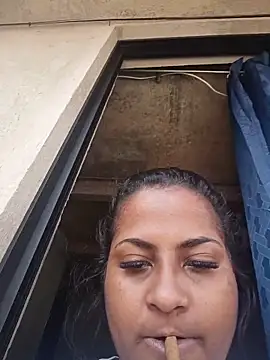 Snapshot of Giselabrunette25 chatting on June 22, 6:16 pm Giselabrunette25 online show from June 22, 6:16 pm