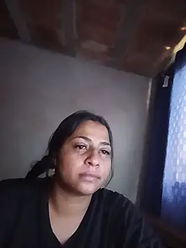 Snapshot of Giselabrunette25 chatting on July 25, 6:05 pm Giselabrunette25 online show from July 25, 6:05 pm