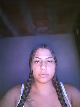 Snapshot of Giselabrunette25 chatting on July 28, 3:02 am Giselabrunette25 online show from July 28, 3:02 am
