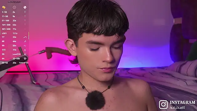 Angelo 018 online show from October 31, 3:18 am